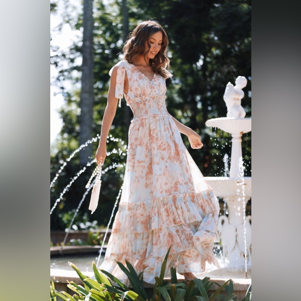 PETAL & PUP CHRISTABEL TIERED MAXI DRESS - BLUE FLORAL M B1830 - Picture 2 of 10